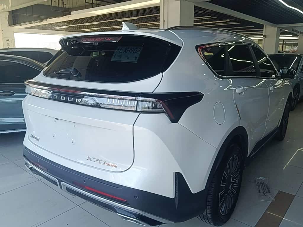 Jetour Jetour X70 PLUS 1.5 л 2024 г. Белый, пробег 23900 км