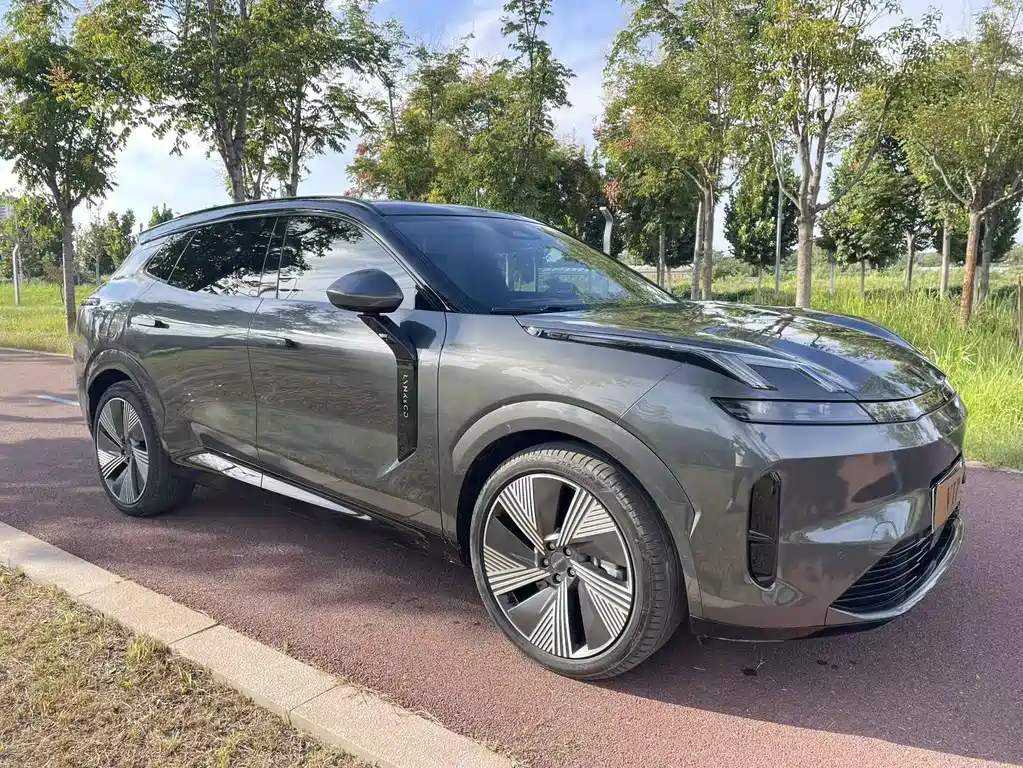 Lynk & Co 08 EM-P — миниатюра 3