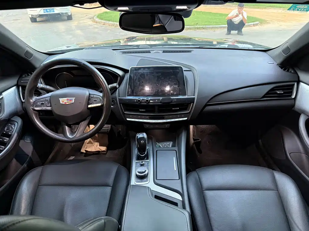 Cadillac CT5 — миниатюра 5