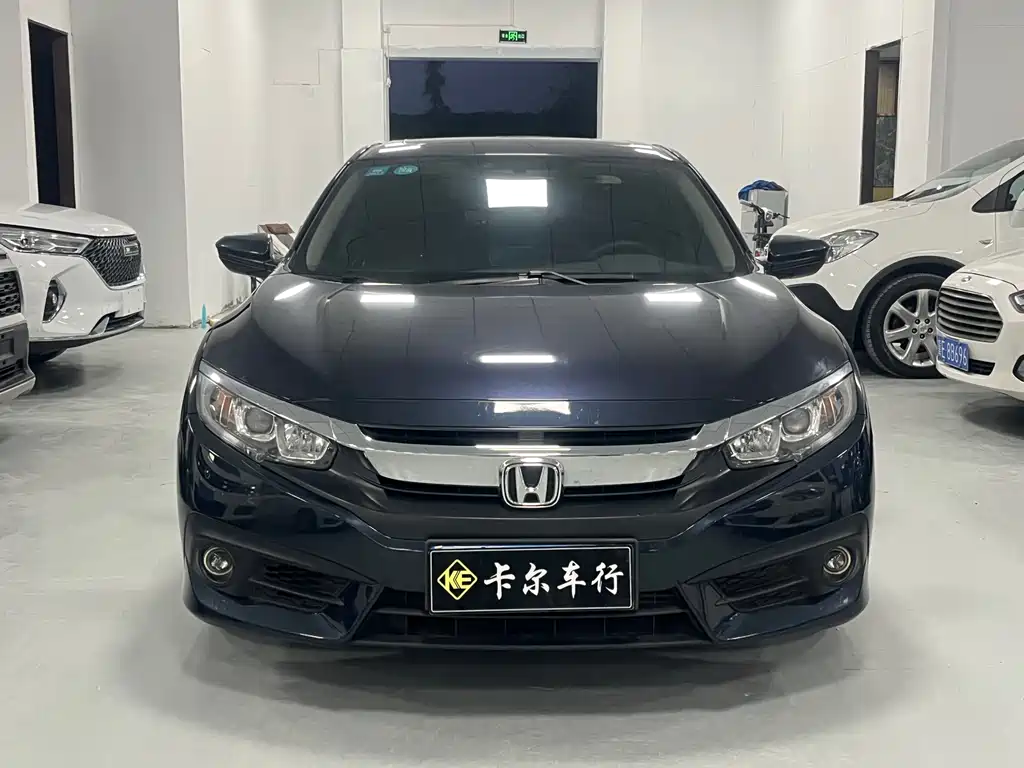 Honda Civic 2016 220TURBO CVT Luxury