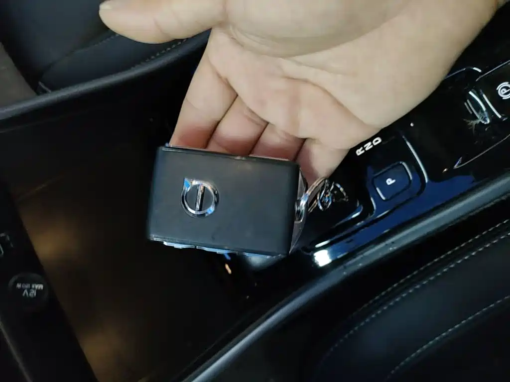 Volvo XC40 — миниатюра 9
