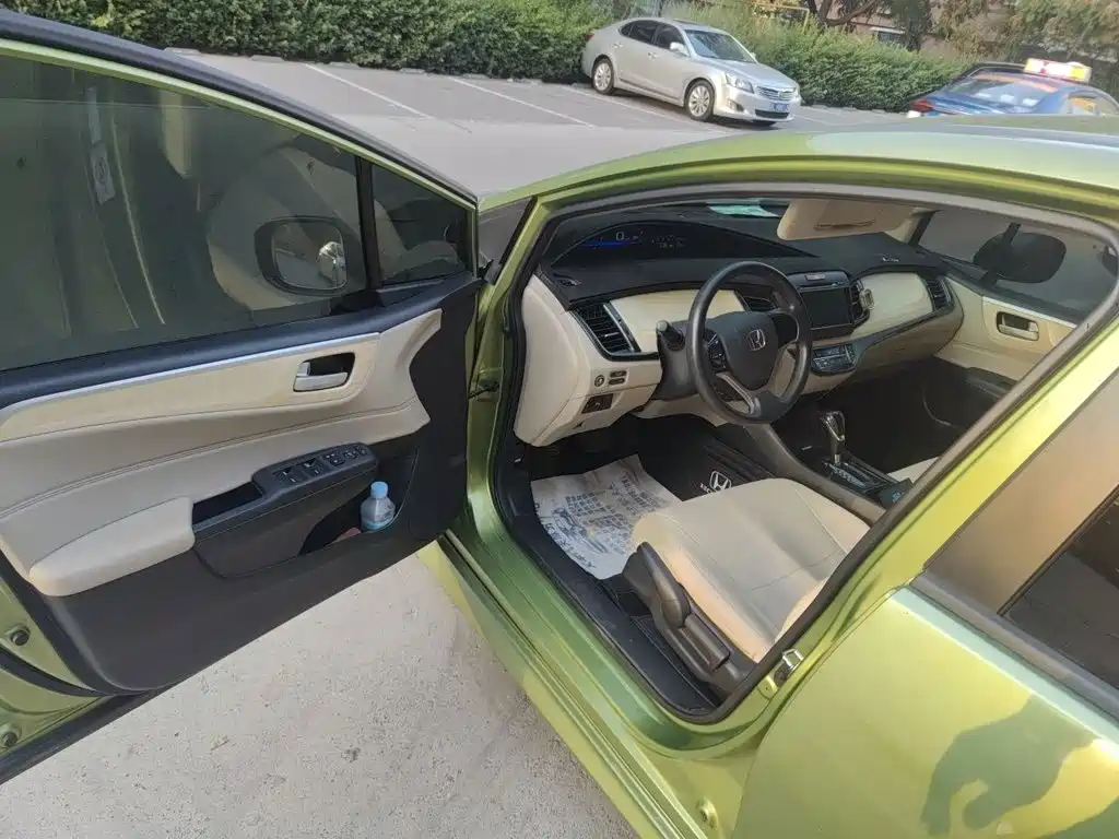 Honda Jade — миниатюра 14