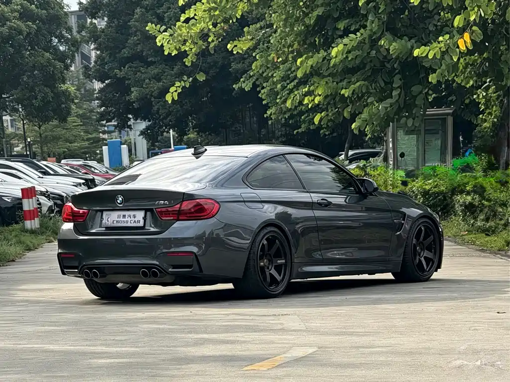 BMW M4 — миниатюра 5
