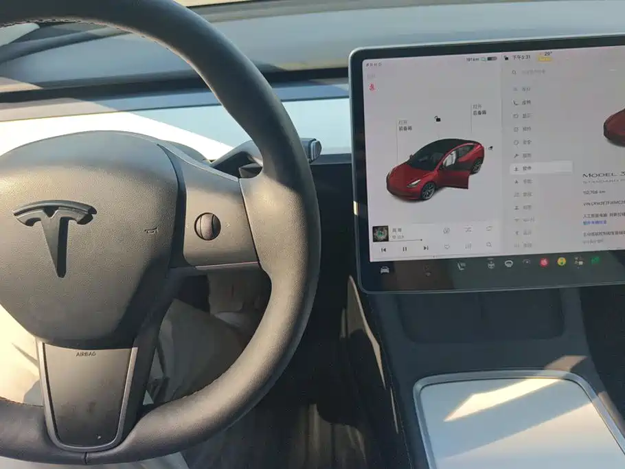 Tesla Model 3 — миниатюра 14