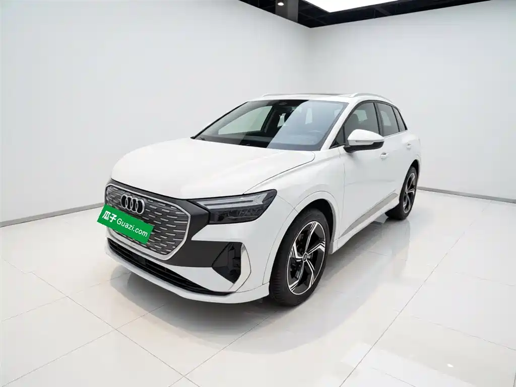 Audi Q4 e-tron 2024