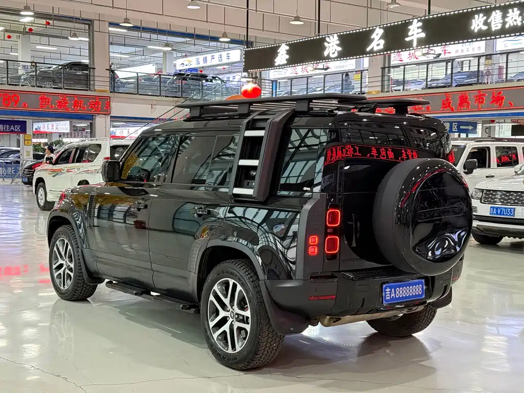 Land Rover Defender — миниатюра 4