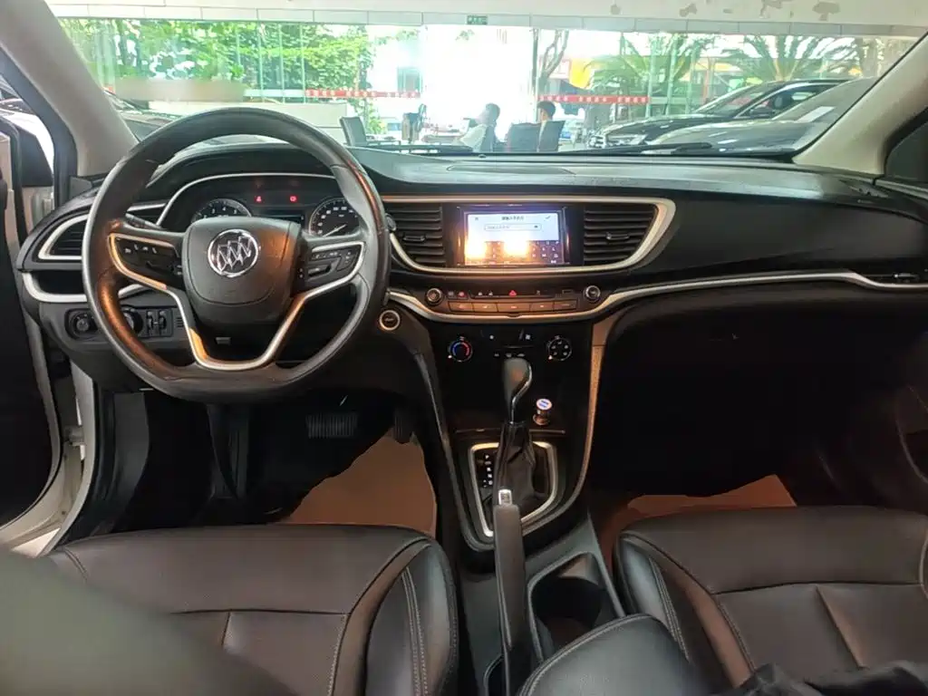 Buick Excelle — миниатюра 10