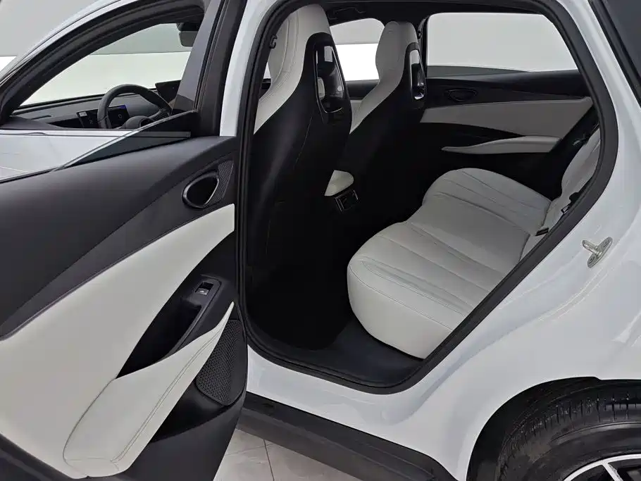 BYD Seal 06 — миниатюра 11