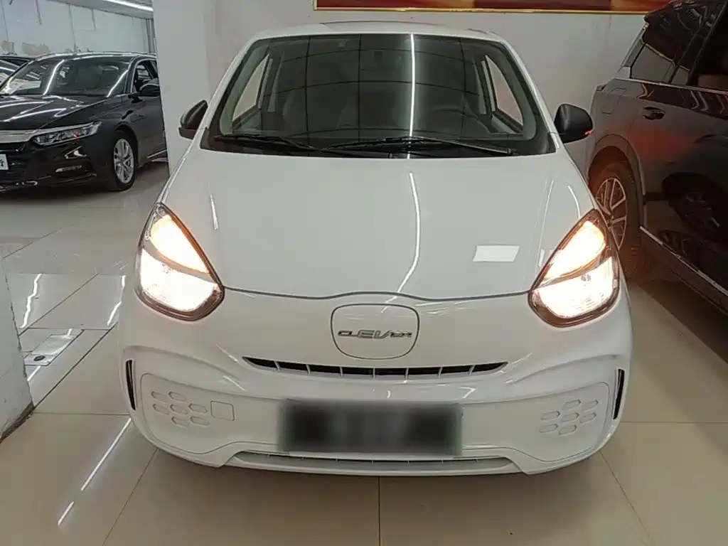 Roewe Clever — миниатюра 3