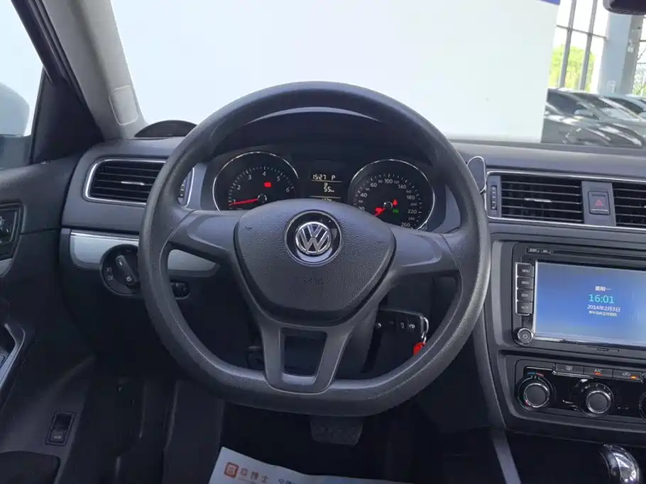Volkswagen Sagitar — миниатюра 15