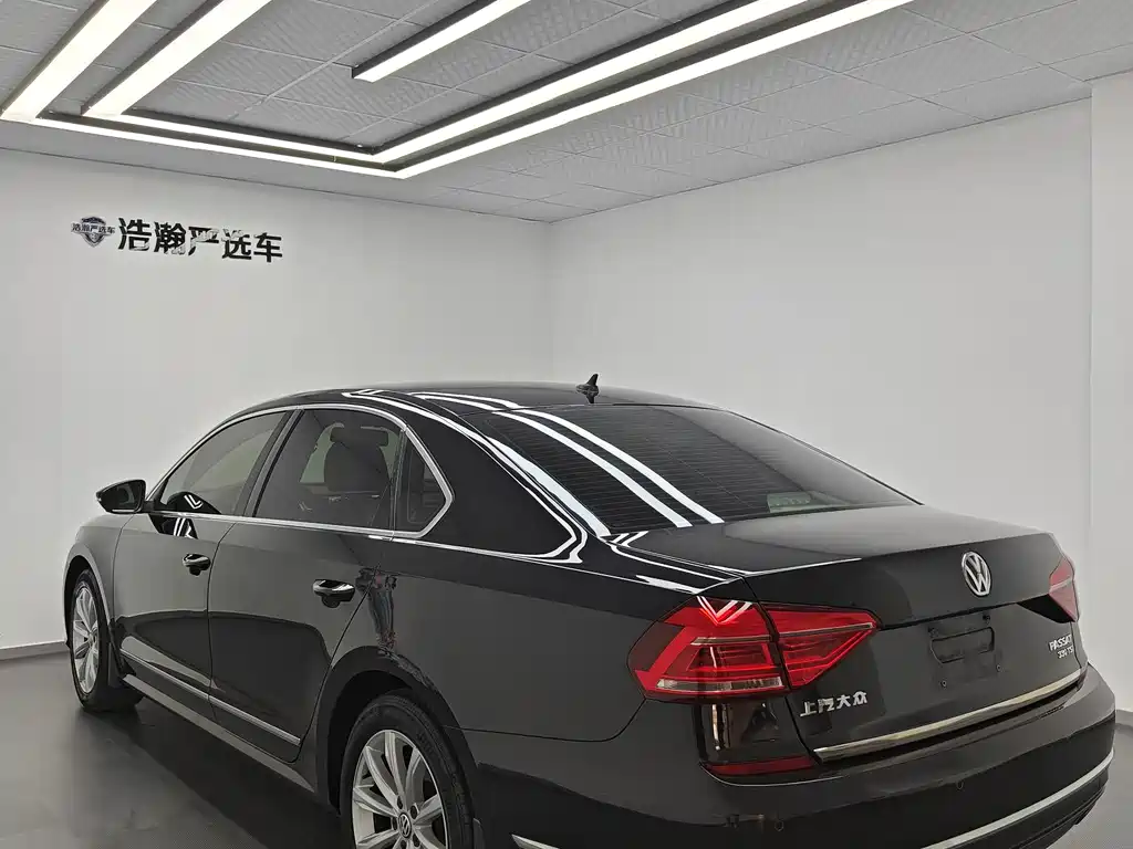 Volkswagen Passat 2016 330TSI DSG