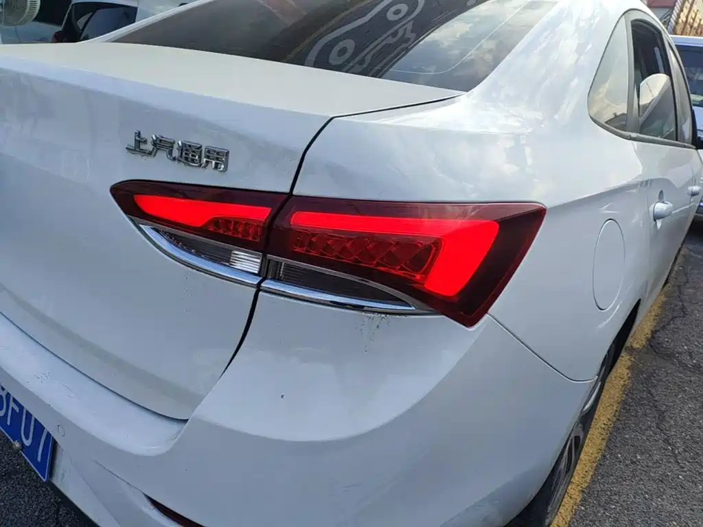 Buick Excelle — миниатюра 8