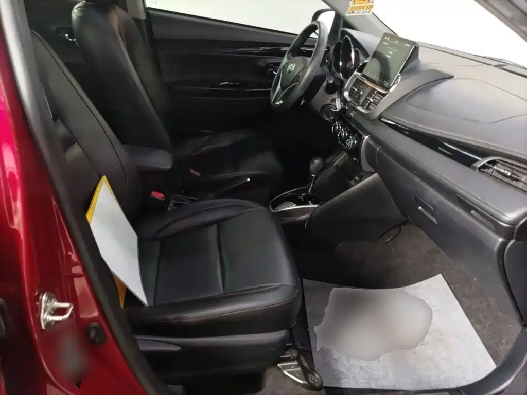 Toyota Yaris L — миниатюра 25