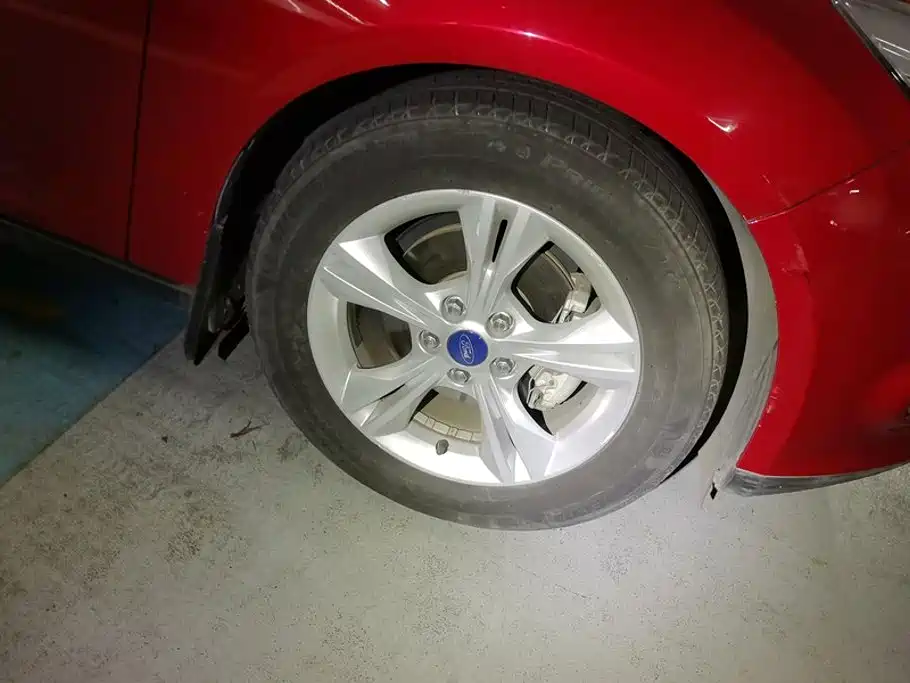 Ford Focus — миниатюра 6