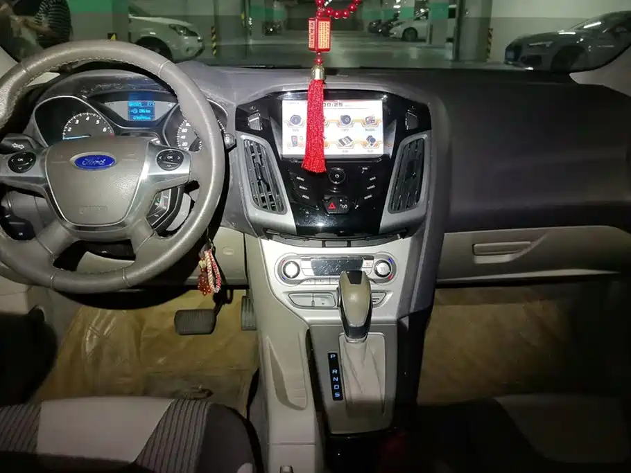 Ford Focus — миниатюра 12