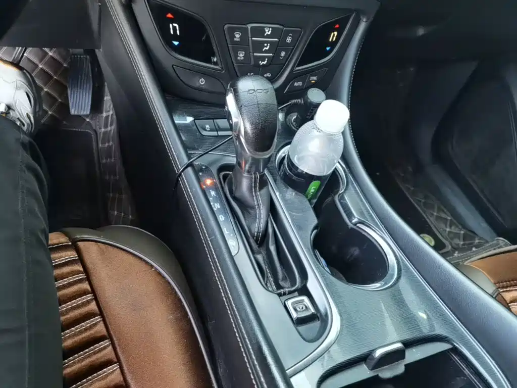 Buick Envision Plus — миниатюра 14