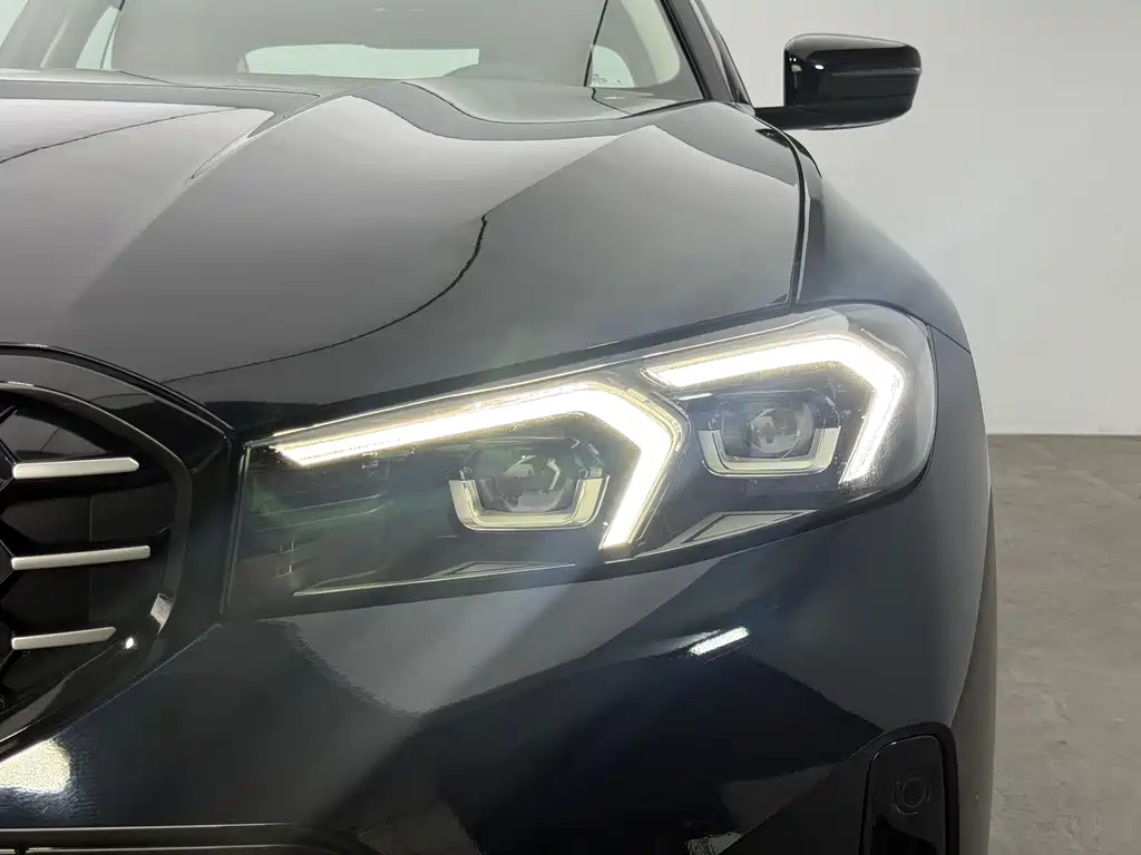 BMW 3 Series — миниатюра 12