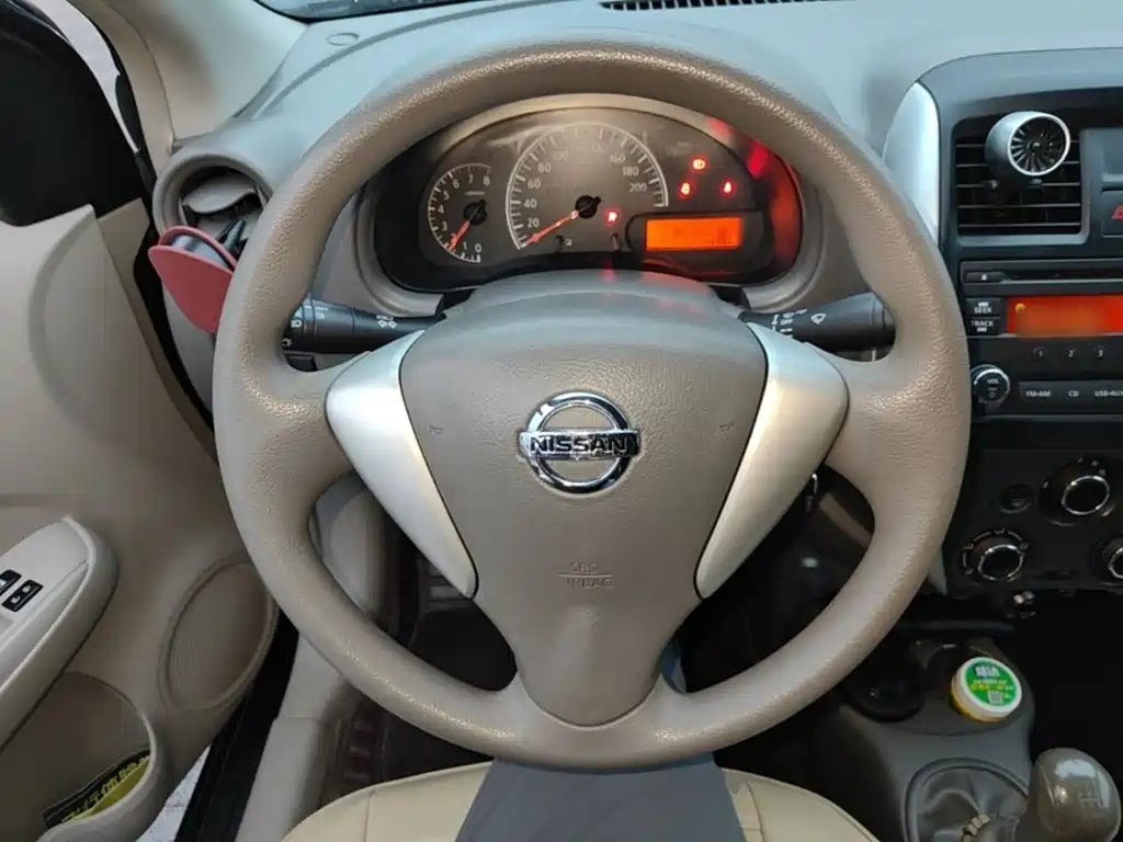 Nissan Sunny — миниатюра 11