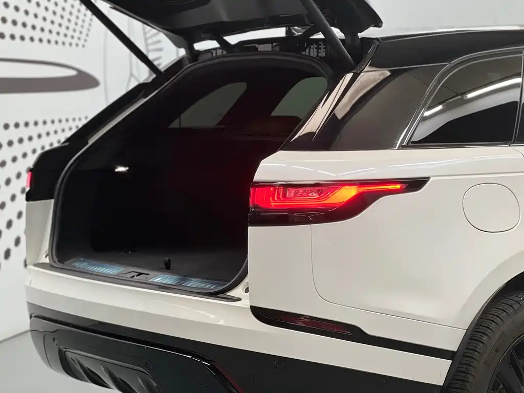 Land Rover Velar — миниатюра 5