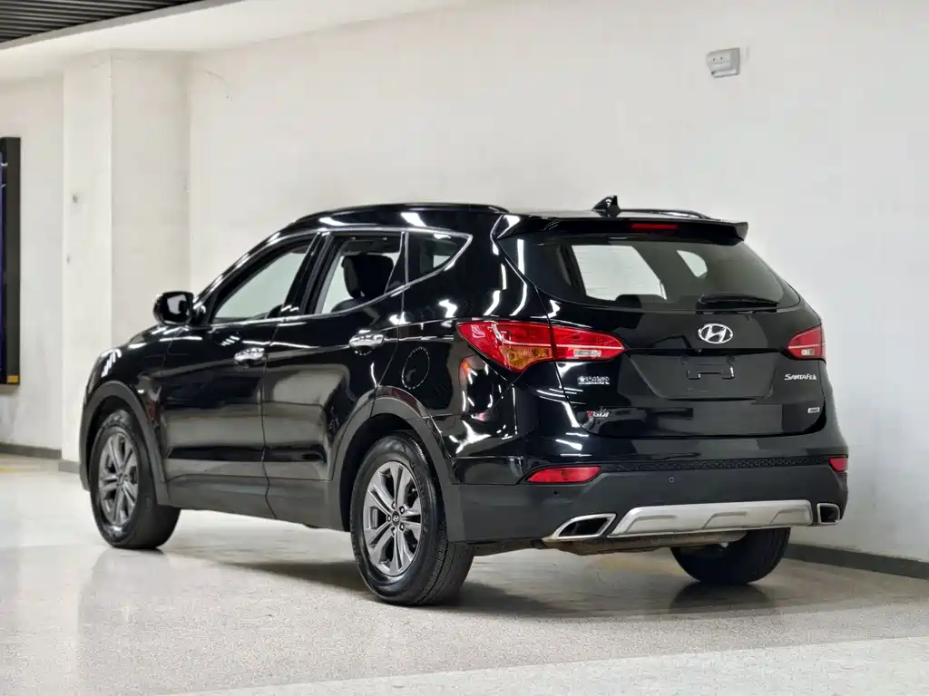 Hyundai Santa Fe — миниатюра 7