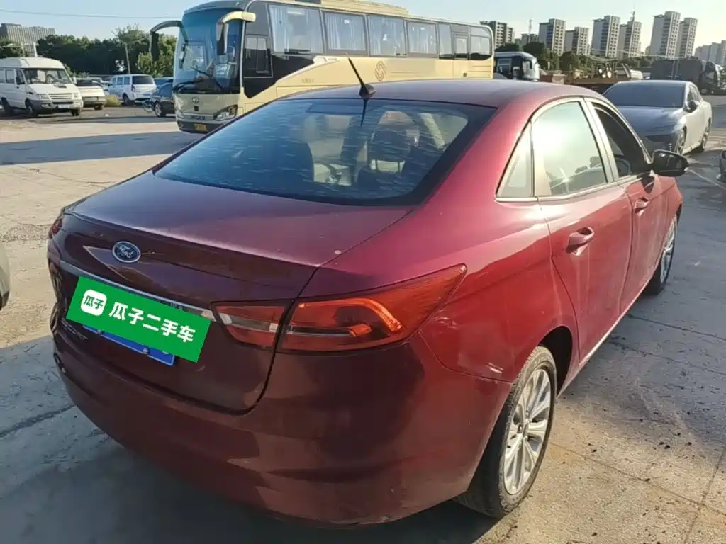 Ford Escort — миниатюра 7