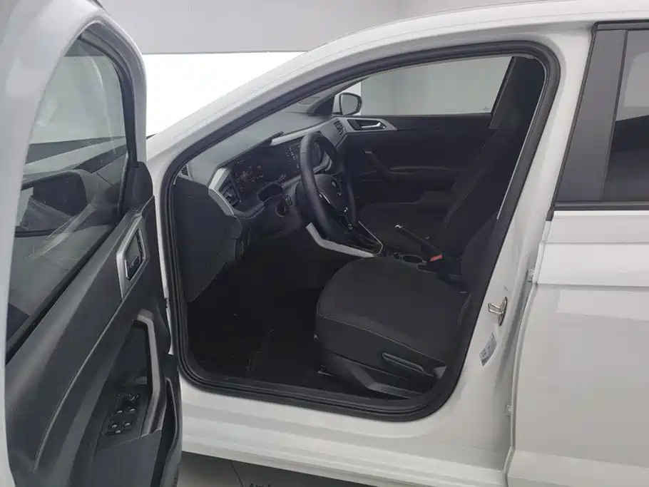Volkswagen Polo — миниатюра 9
