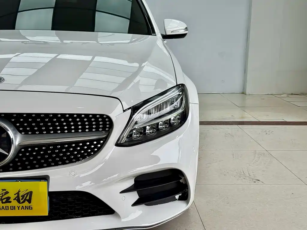 Mercedes-Benz C-Class — миниатюра 4