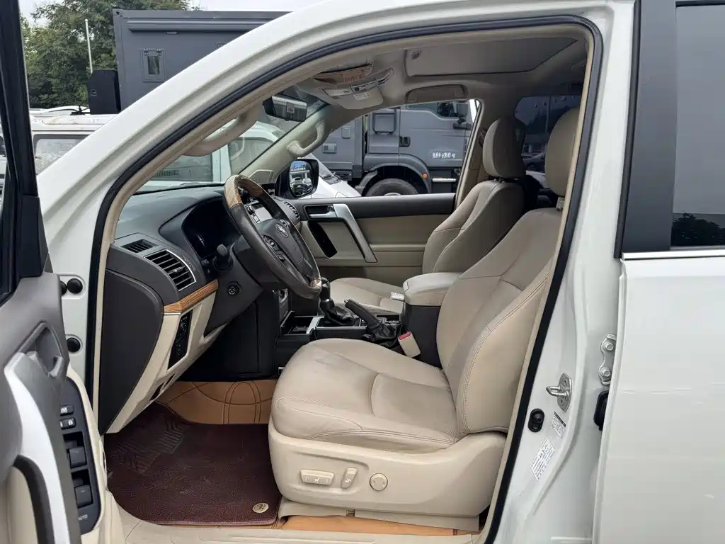 Toyota Prado — миниатюра 3