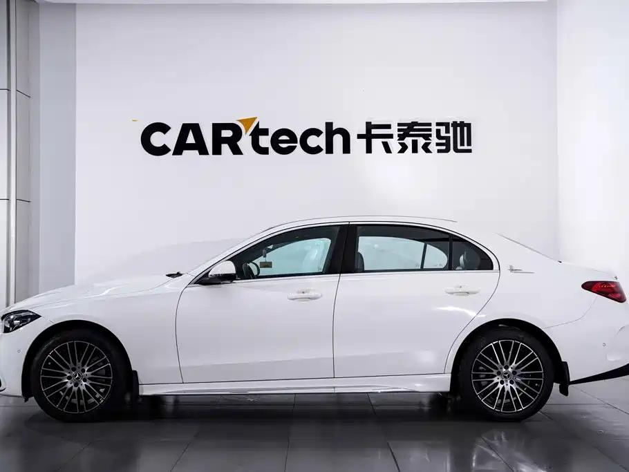 Mercedes-Benz C-Class — миниатюра 8