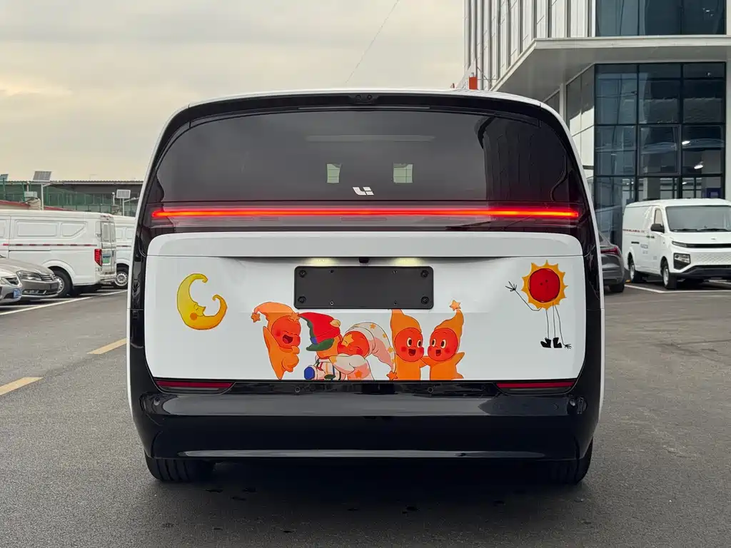 Li Auto Li MEGA — миниатюра 4