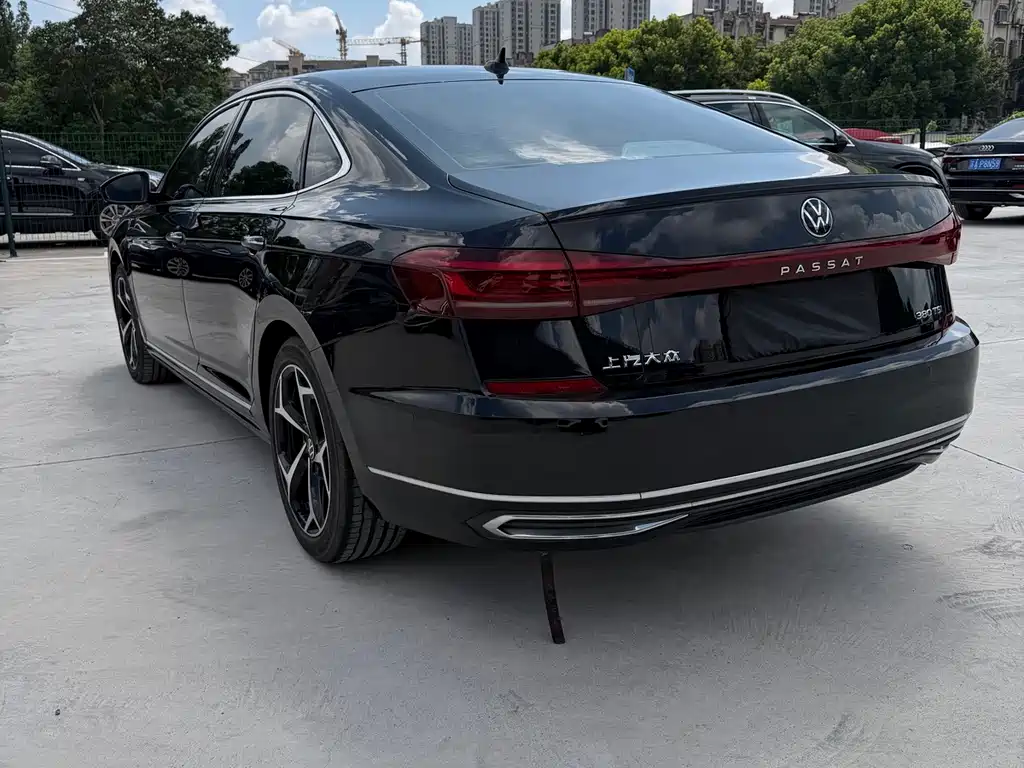 Volkswagen Passat — миниатюра 13