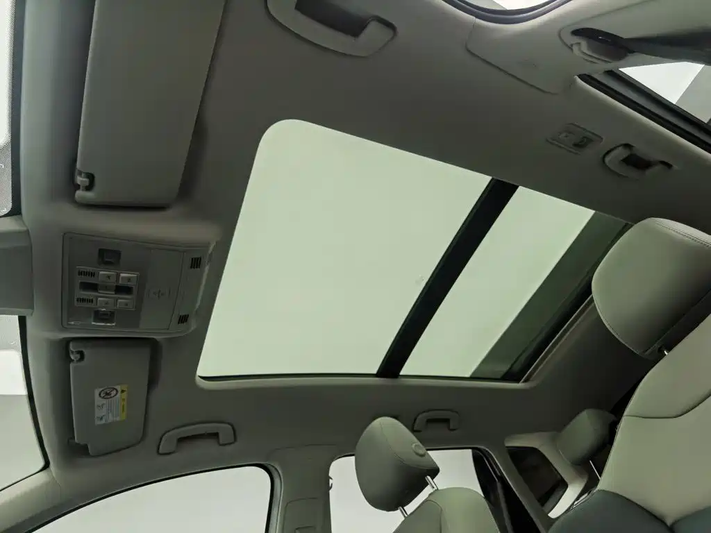 Volkswagen Tharu — миниатюра 14