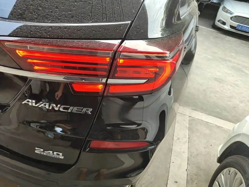 Honda Avancier — миниатюра 8