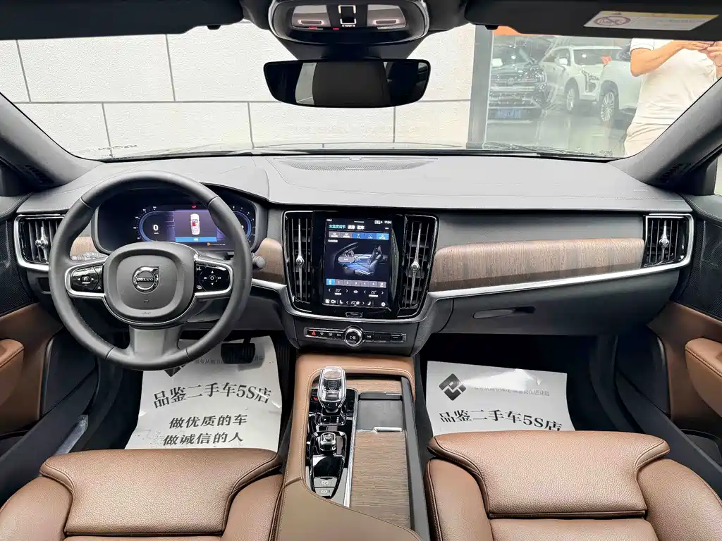Volvo S90 — миниатюра 17