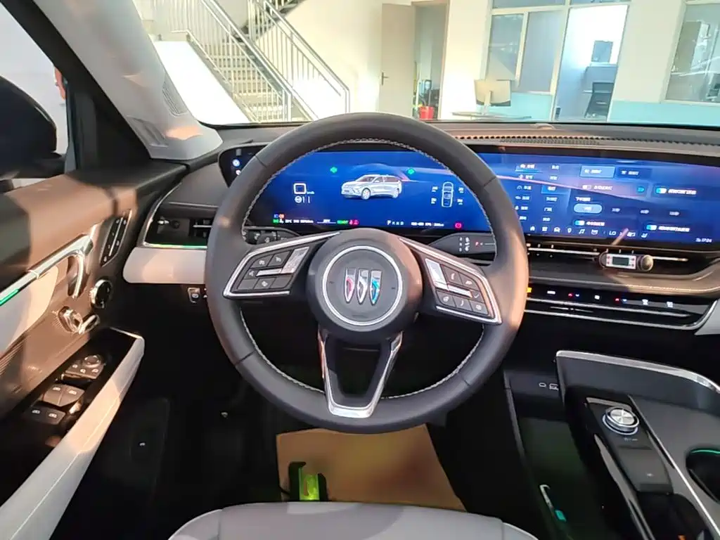 Buick E5 — миниатюра 11