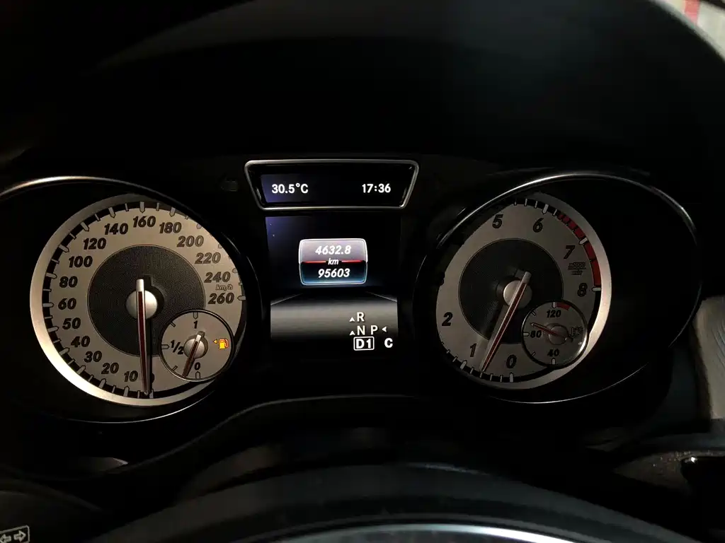 Mercedes-Benz GLA — миниатюра 5