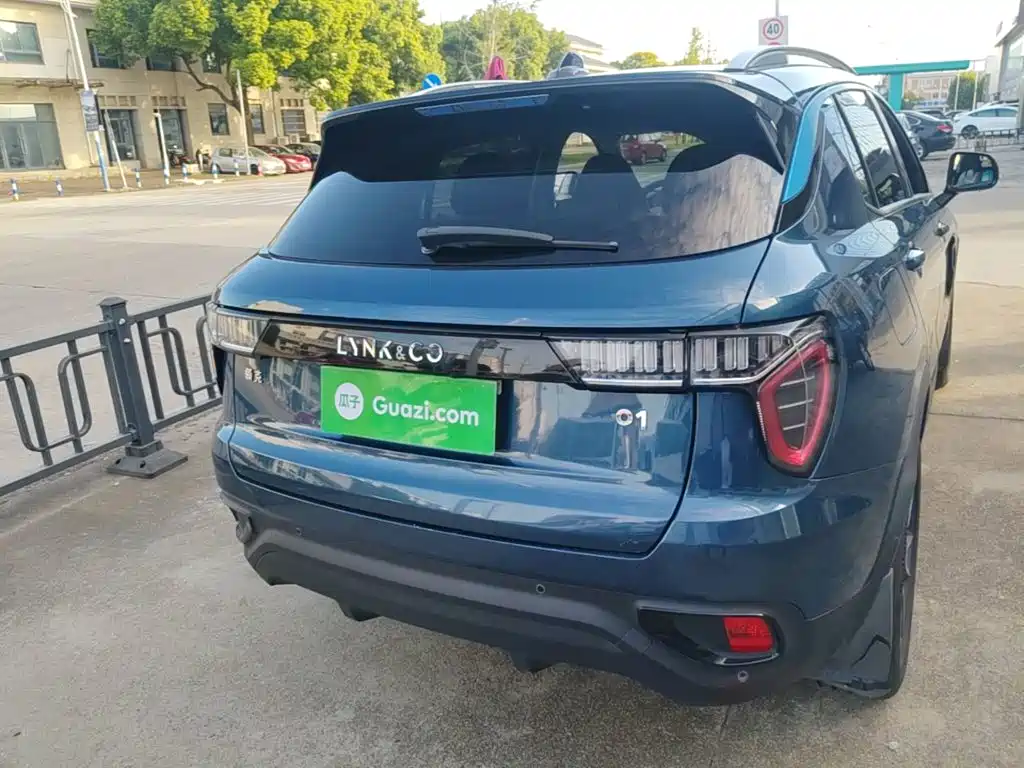Lynk & Co 01 — миниатюра 6