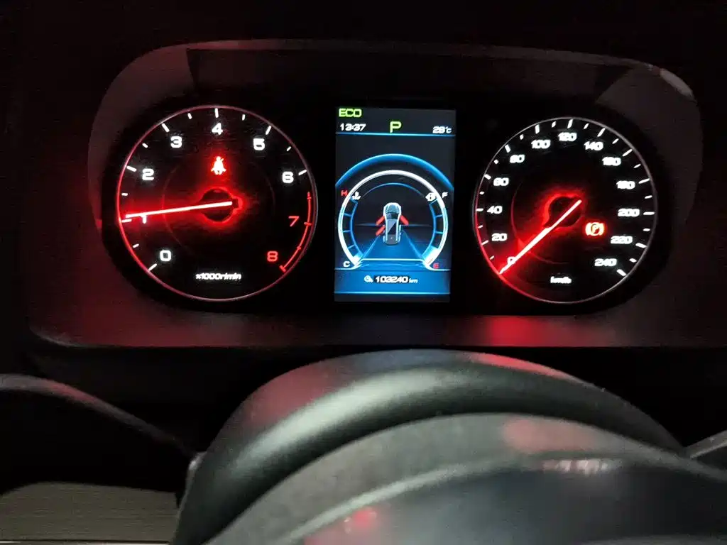 BYD Tang — миниатюра 5