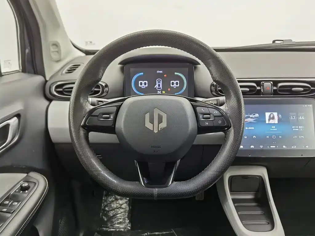 Leapmotor Leapmotor T03 — миниатюра 11