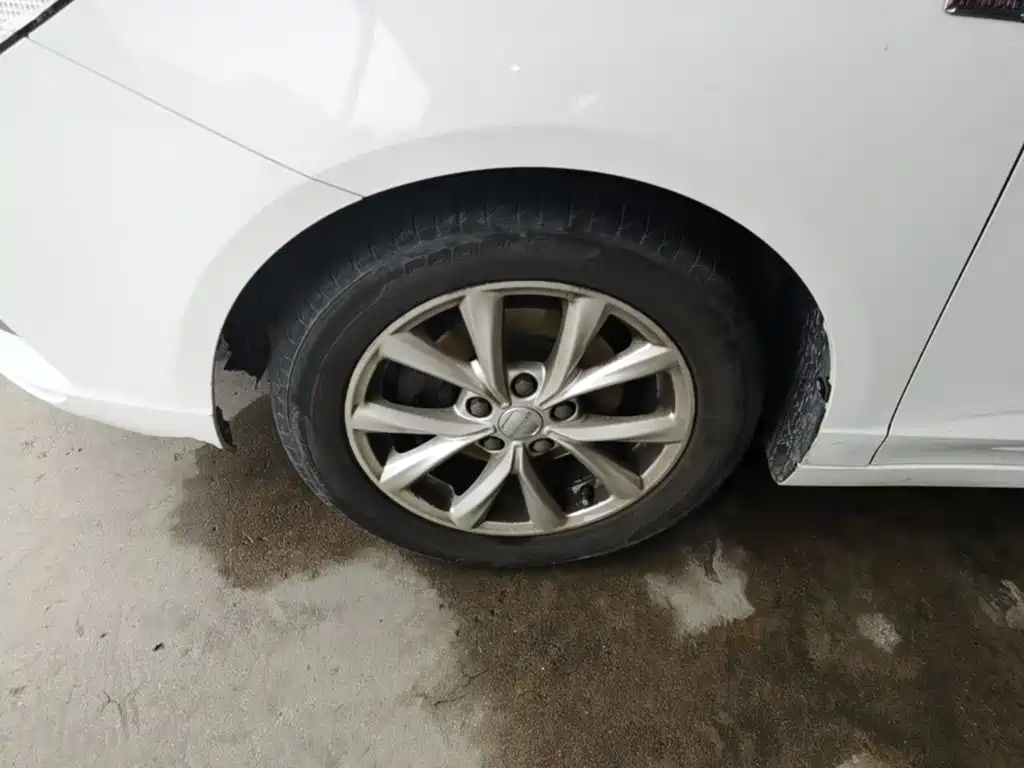 Roewe i5 — миниатюра 23