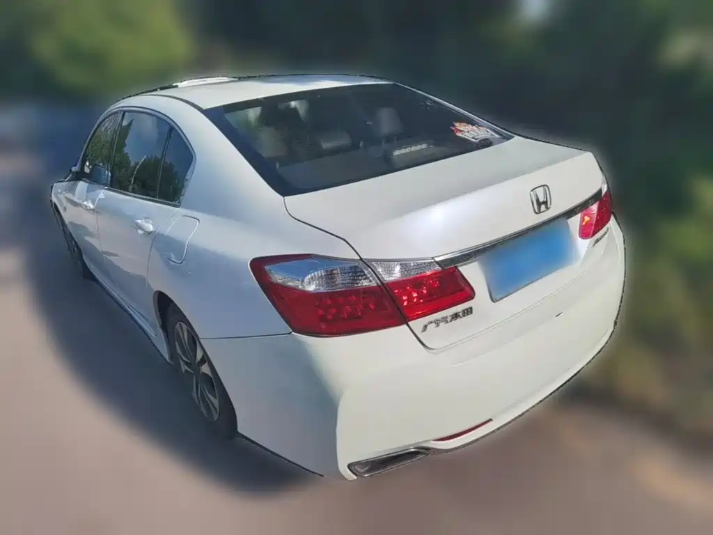 Honda Accord — миниатюра 7