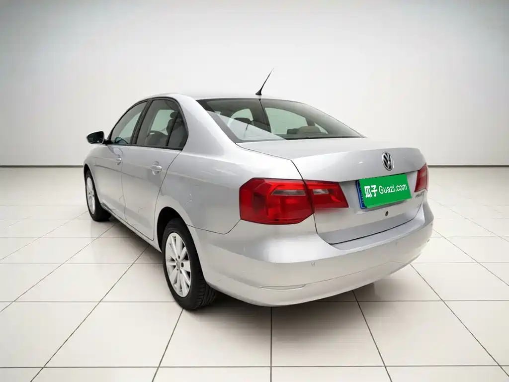 Volkswagen Jetta — миниатюра 4