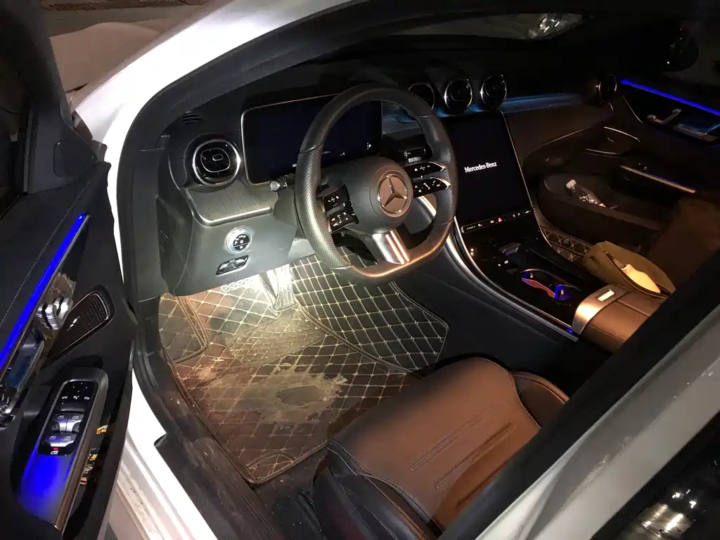 Mercedes-Benz C-Class — миниатюра 2