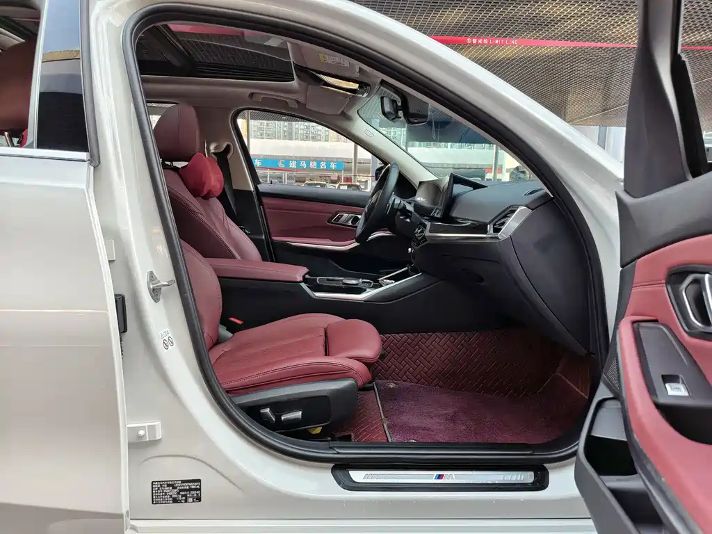 BMW 3 Series — миниатюра 17