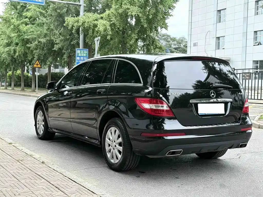 Mercedes-Benz R-Class — миниатюра 6