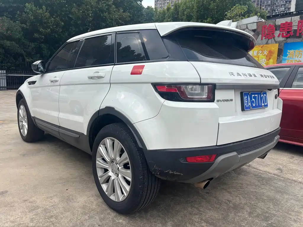 Land Rover Evoque — миниатюра 6