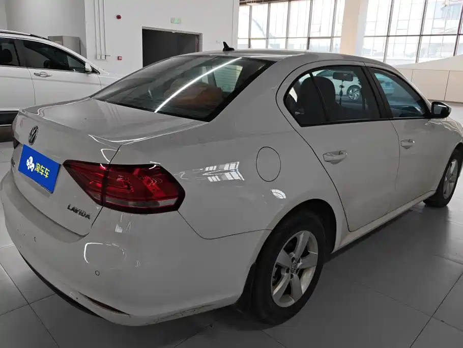 Volkswagen Lavida — миниатюра 3