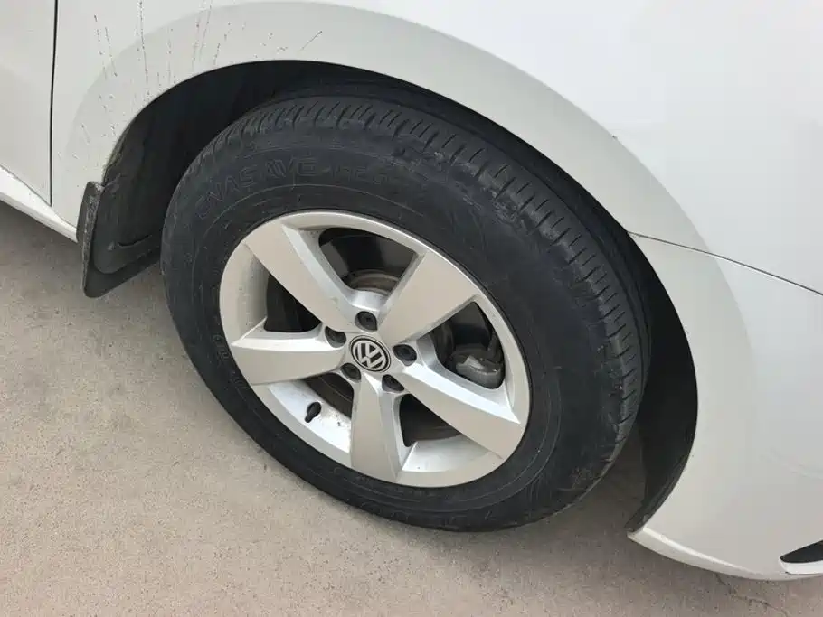 Volkswagen Lavida — миниатюра 6