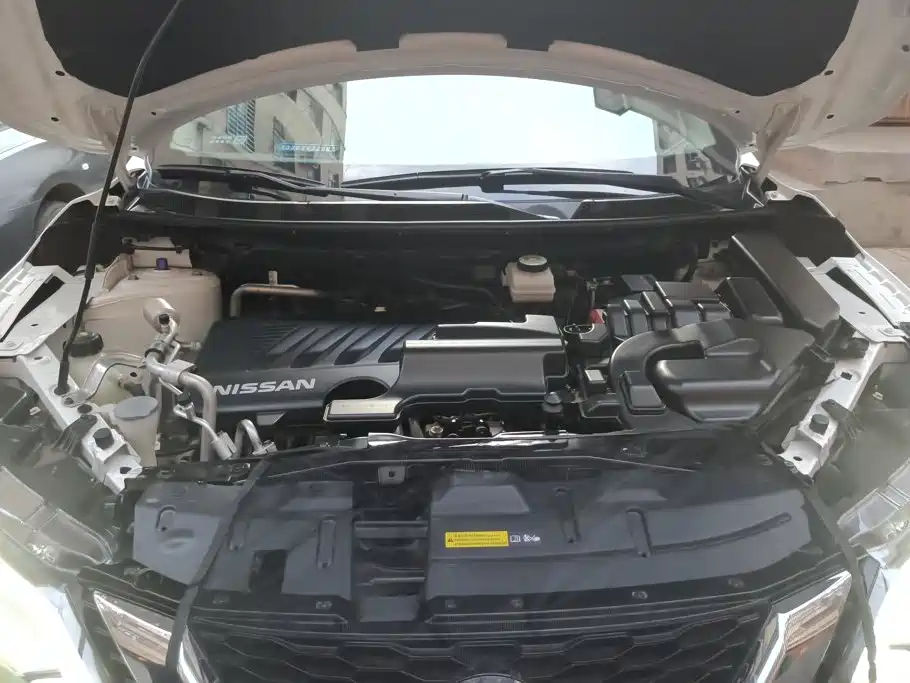 Nissan Qashqai — миниатюра 10