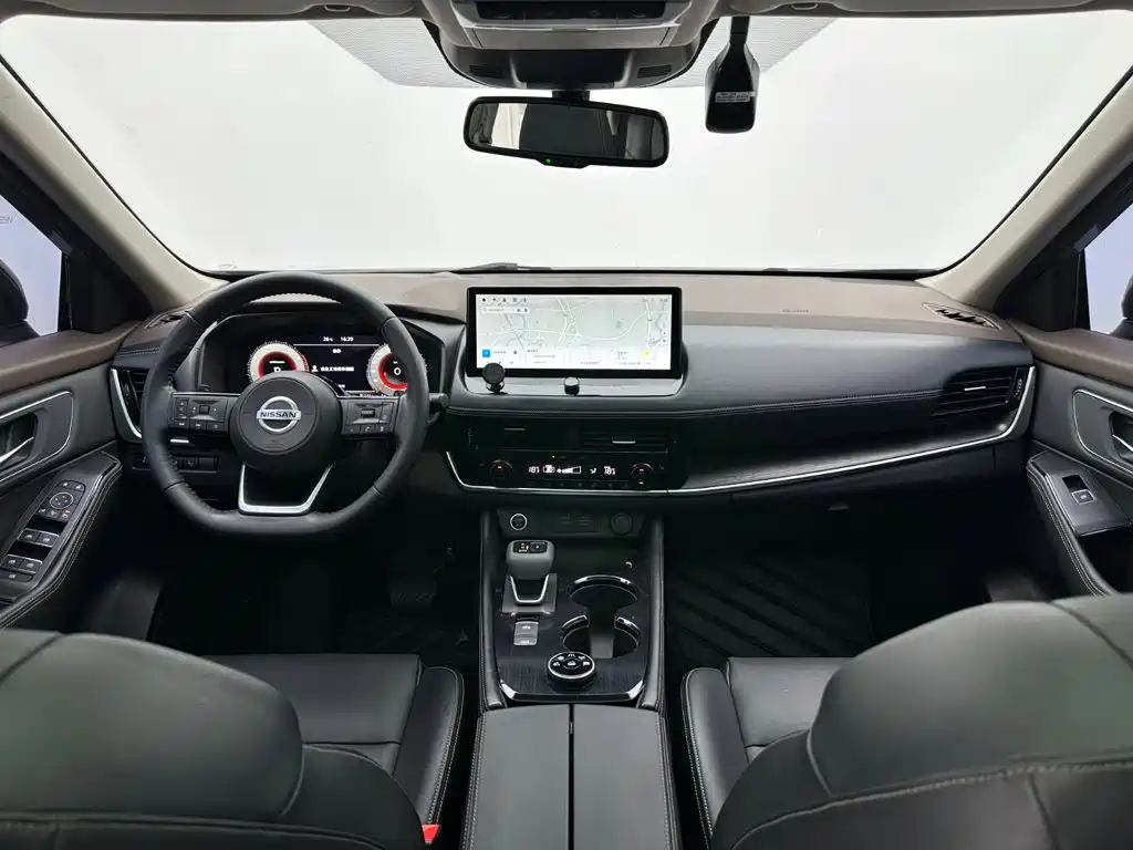 Nissan X-Trail — миниатюра 19